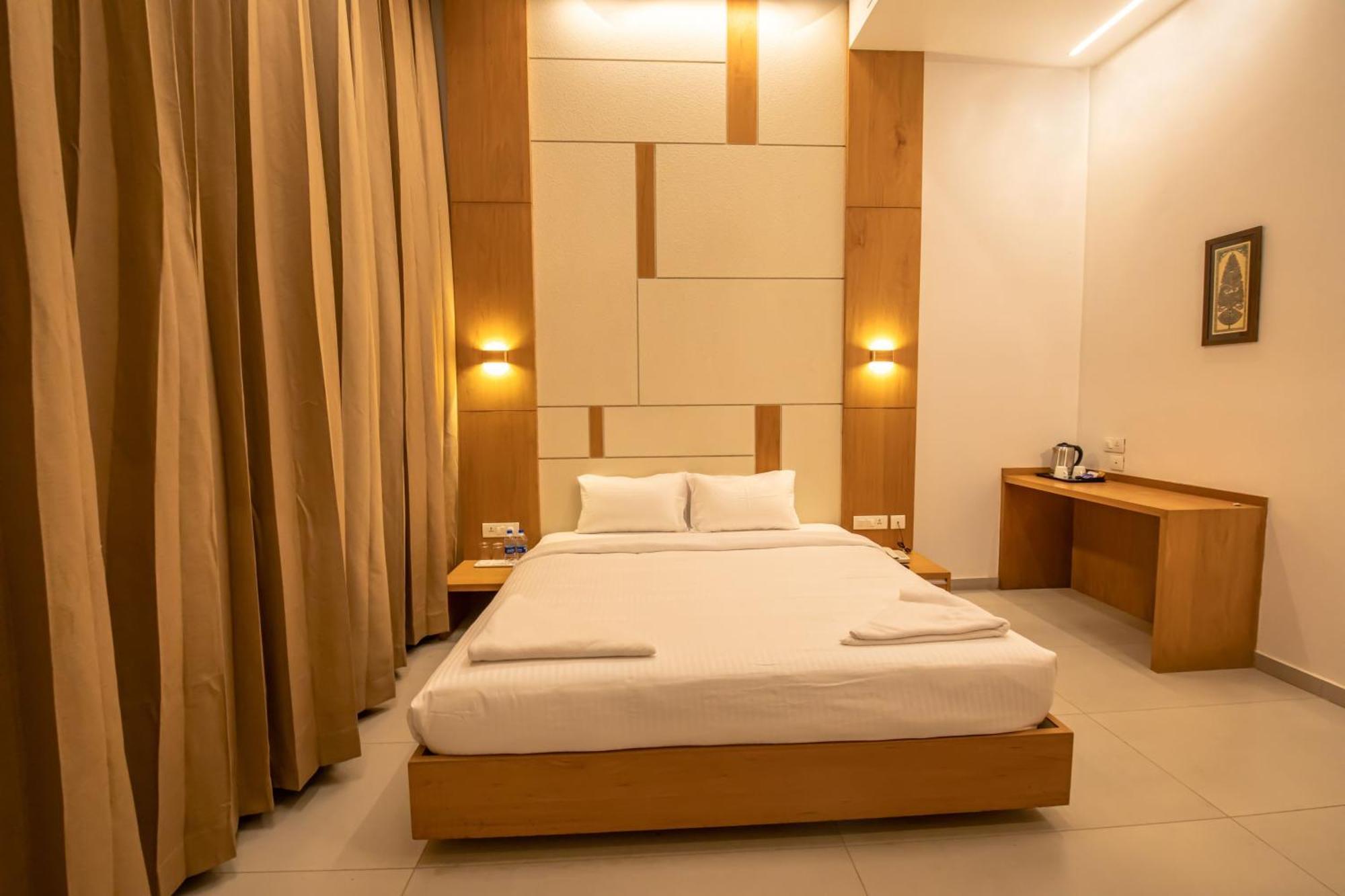 Hotel Rathna Residency - Near Us Consulate à Chennai Extérieur photo