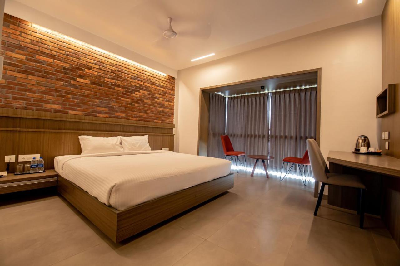 Hotel Rathna Residency - Near Us Consulate à Chennai Extérieur photo