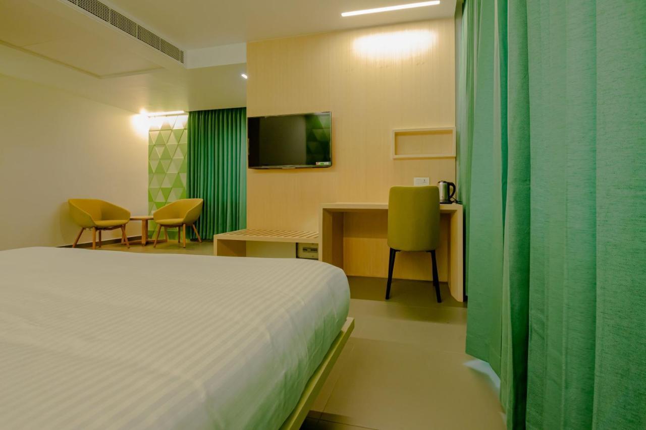 Hotel Rathna Residency - Near Us Consulate à Chennai Extérieur photo