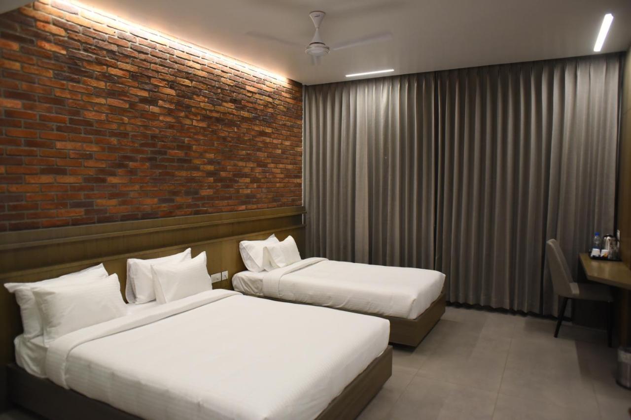 Hotel Rathna Residency - Near Us Consulate à Chennai Extérieur photo