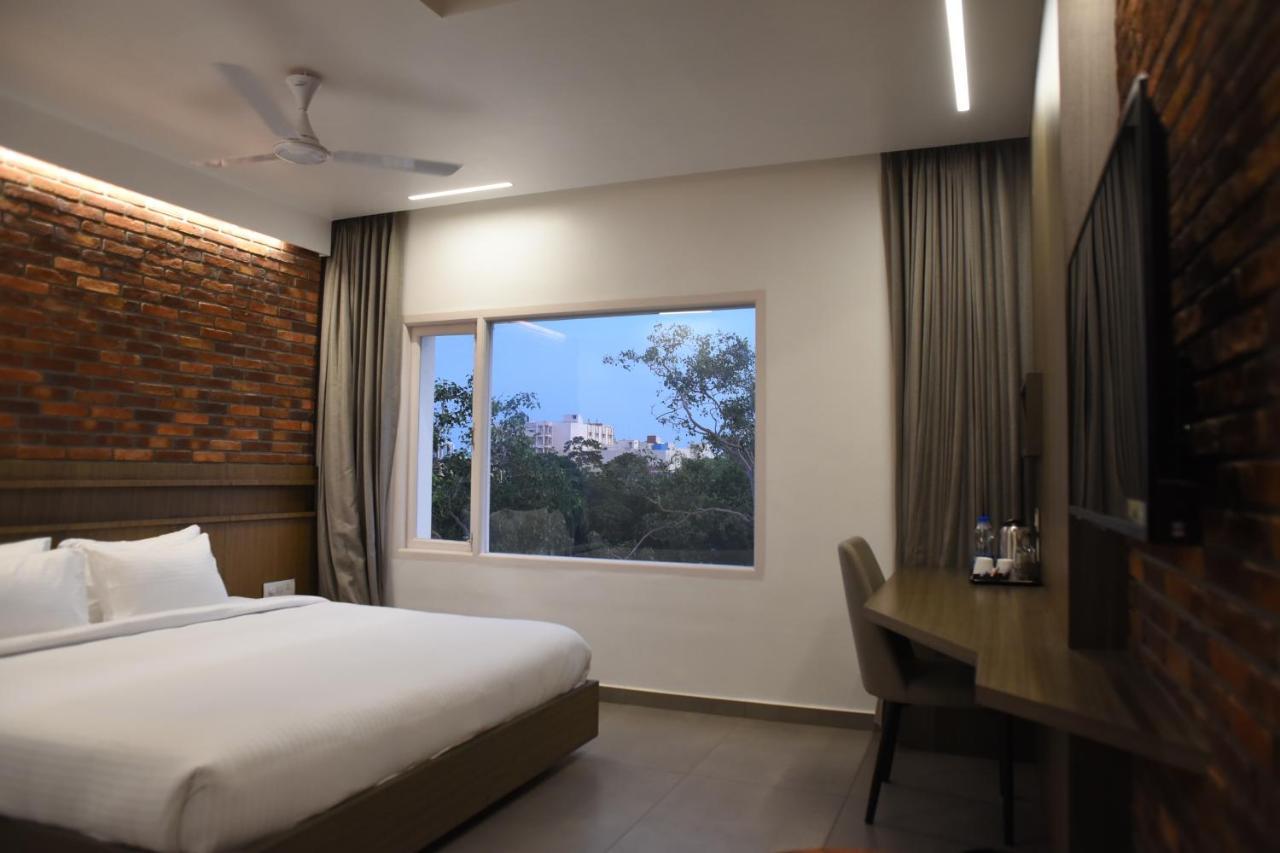 Hotel Rathna Residency - Near Us Consulate à Chennai Extérieur photo