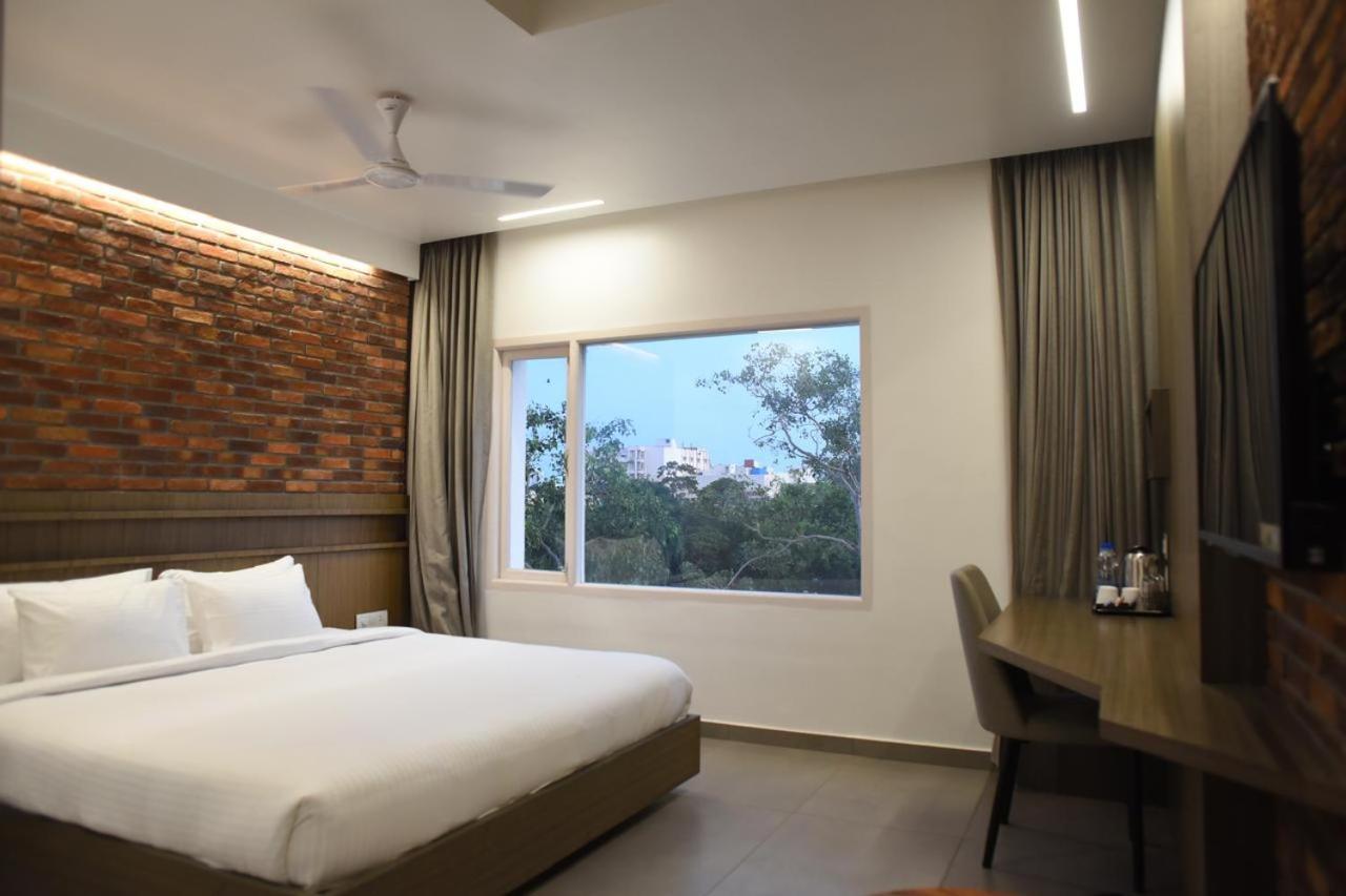 Hotel Rathna Residency - Near Us Consulate à Chennai Extérieur photo